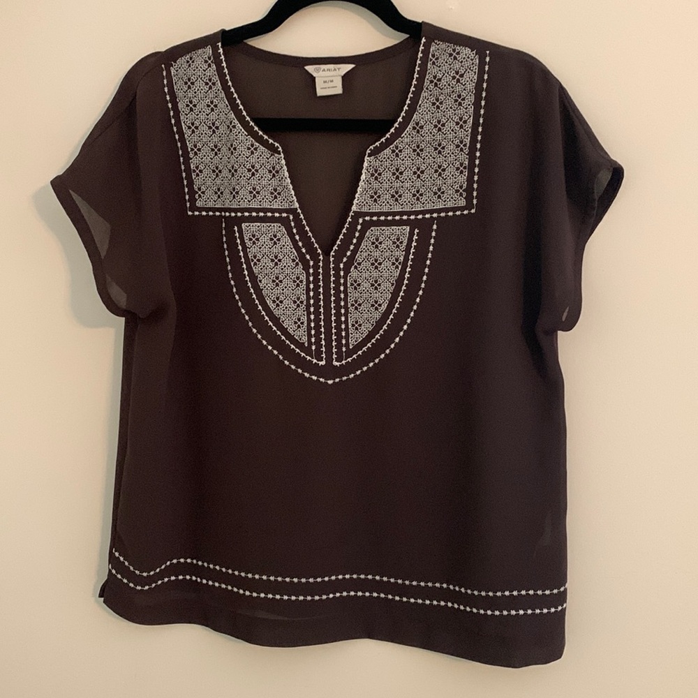 Ariat V-Neck Stitched Detail Blouse